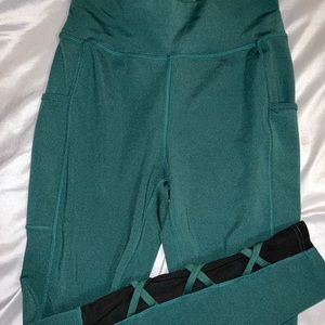 NEW POPFIT FOREST GREEN HIGH WAIST LEGGINGS WITH POCKETS 💚 SIZE M